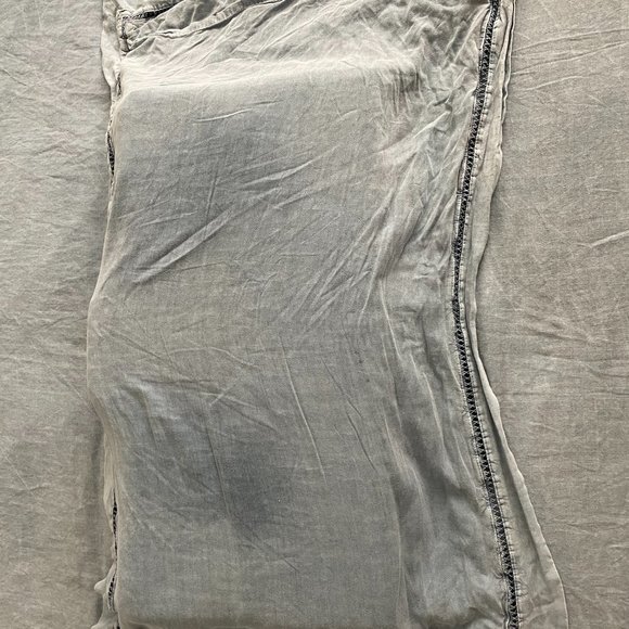 Anthropologie Embroidered Linen King Blend Shams, Set of 2 - Picture 2 of 4